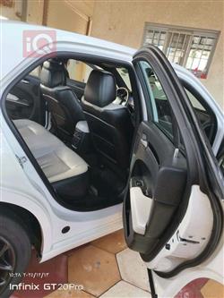 کرایسلەر 300